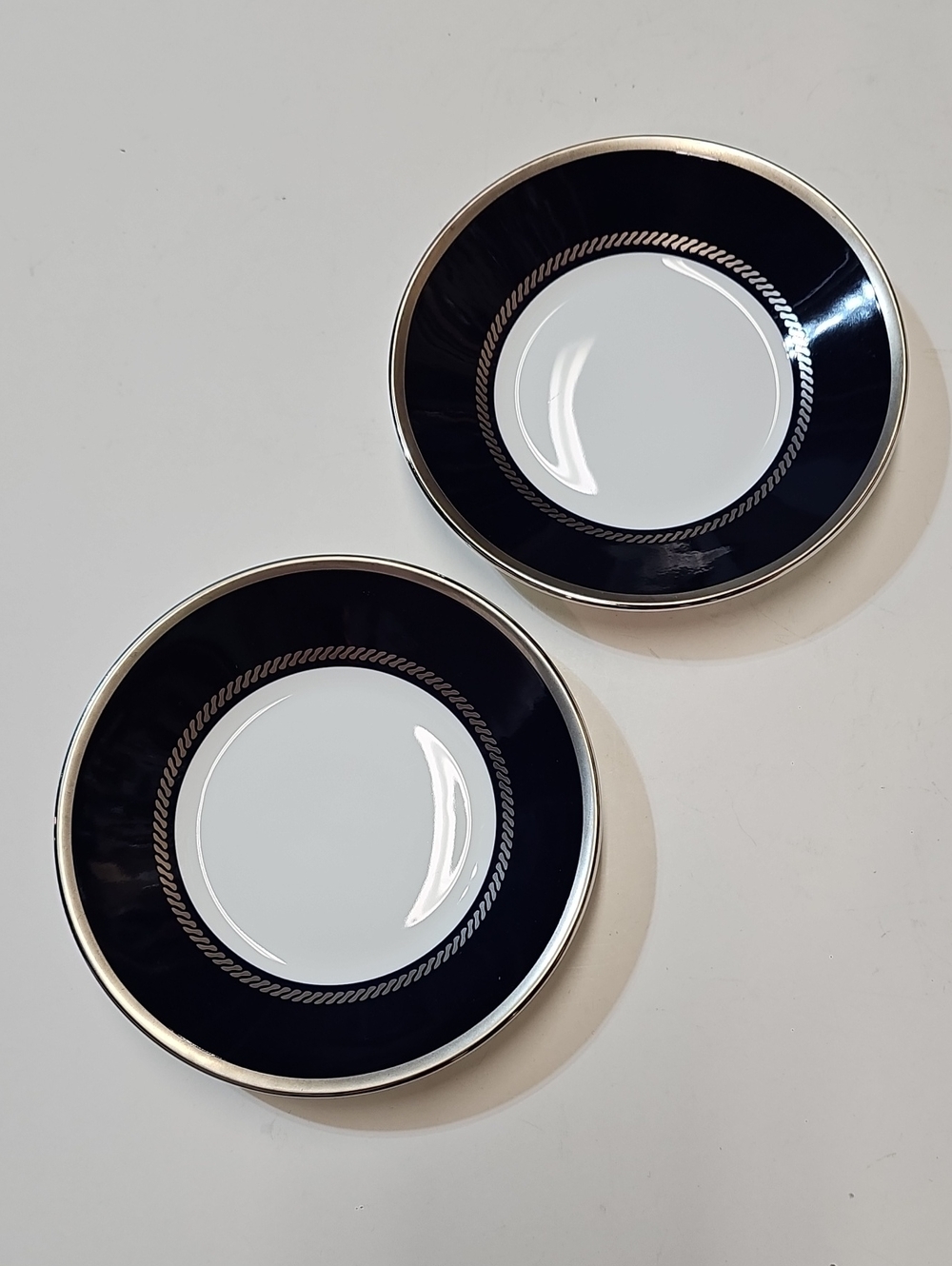 NWT Wedgwood Vera Wang With Love Nouveau Indigo Navy + Silver Tea Saucers - S/2